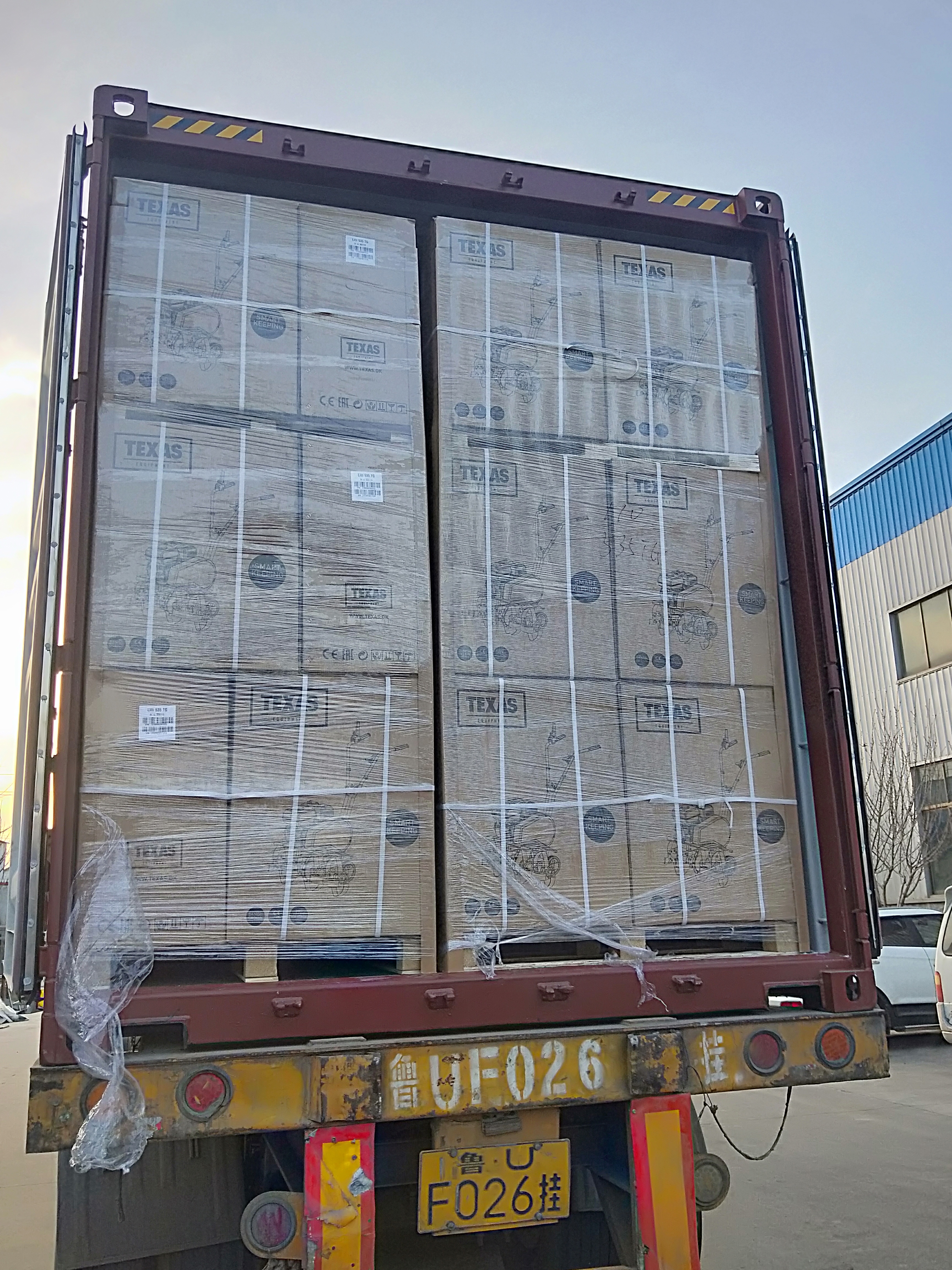 3 container